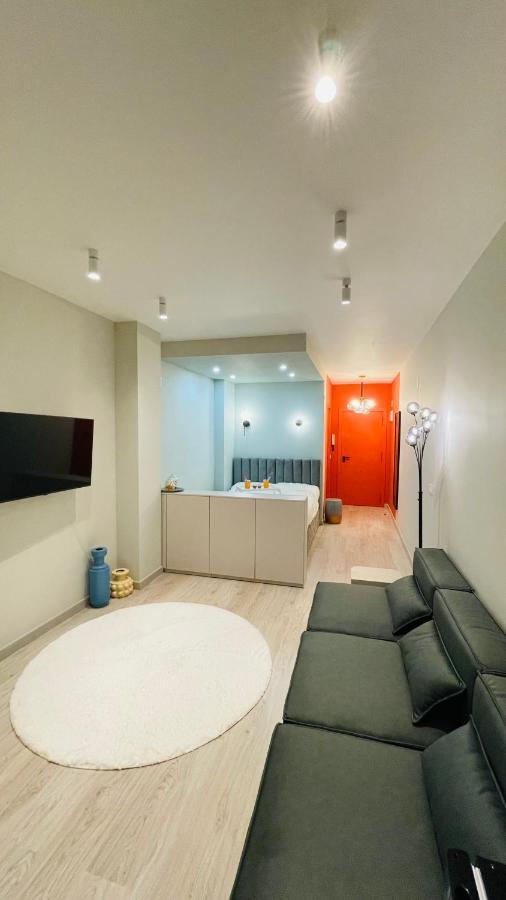 Beautiful Studio Two Steps To The Beach Τορεβιέχα Εξωτερικό φωτογραφία